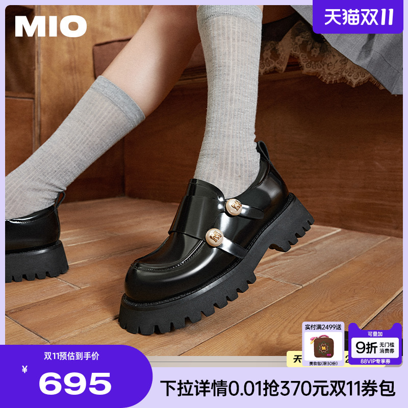 立体显瘦圆头  微收自然弧度楦型