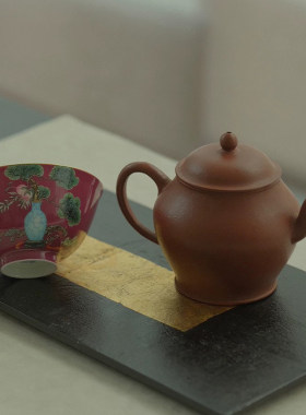 葭元里茶集 物色素心胭脂红清供图主人杯纯手工粉彩陶瓷茶杯