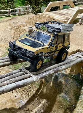 沙盘大比例遥控越野攀爬车赛道山地陡坡水域桥梁多重障碍闯关场地