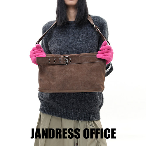 简着小号穆肯斯麂皮棕皮带托特包