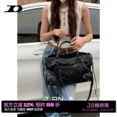 高级感大容量单肩手提斜挎包 复古铆钉机车包ABG辣妹包 简着