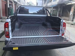 纳瓦拉货箱宝郑州日产尼桑纳瓦拉NAVARA皮卡保护垫锐骐后箱保护壳