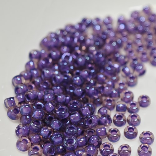 进口东宝11/0透明幻彩染芯玻璃米珠 2mmdiy手链项链饰品配件材料