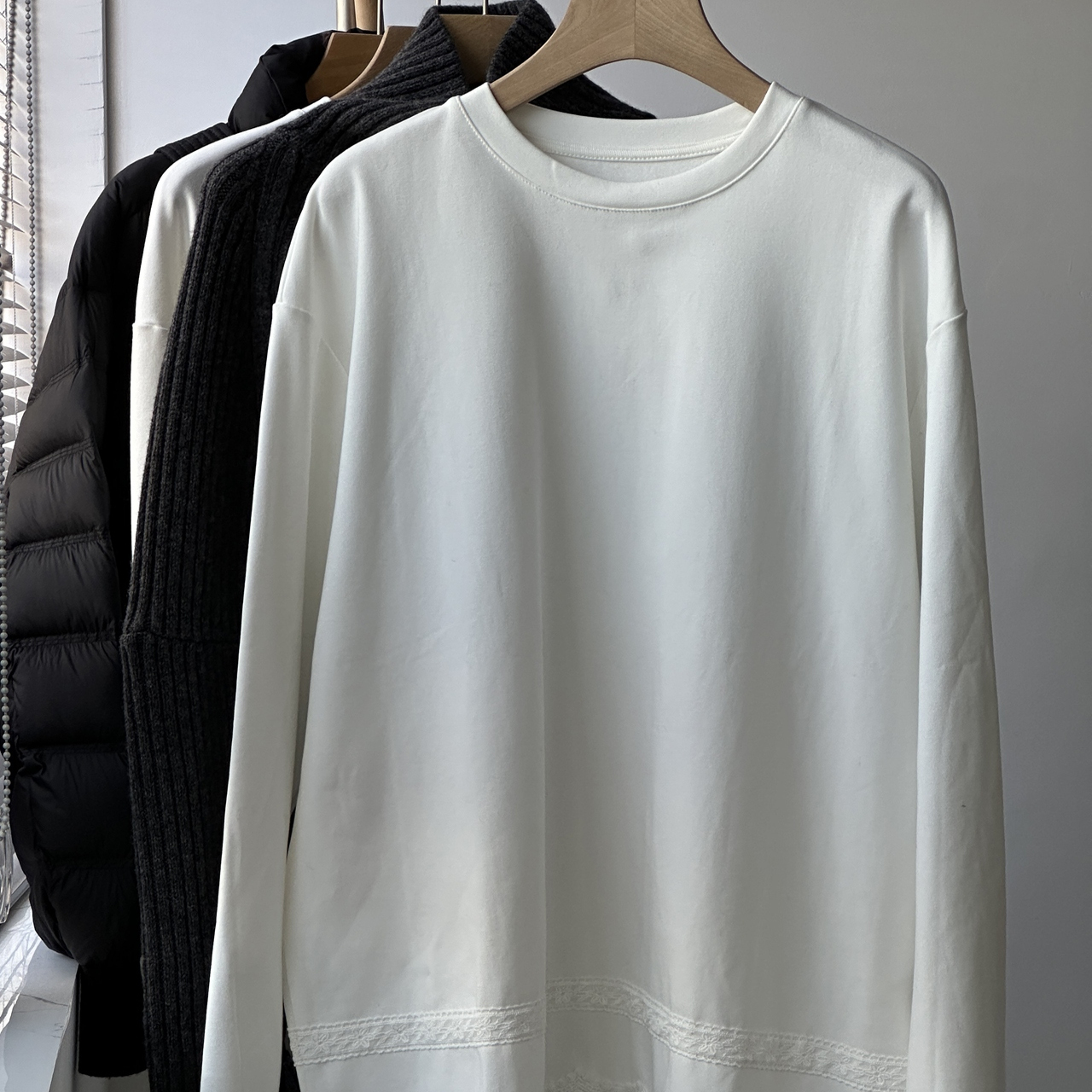 搭配鲨鱼裤极简风加厚磨毛长袖T恤女宽松圆领套头百搭休闲潮t上衣