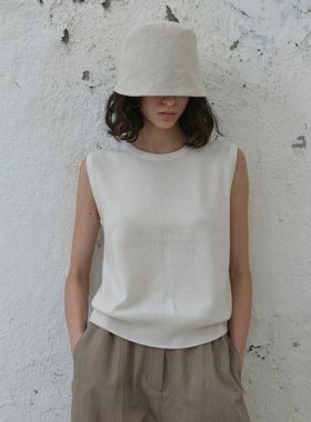 MOIA 韩国品牌 秋冬新款开衩针织背心