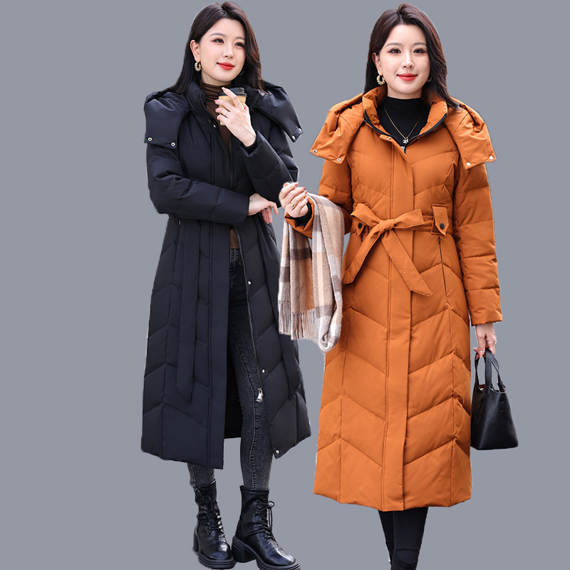 冬季超特大码羽绒衣服200斤女胖mm加长款显瘦收腰防寒外套300斤潮