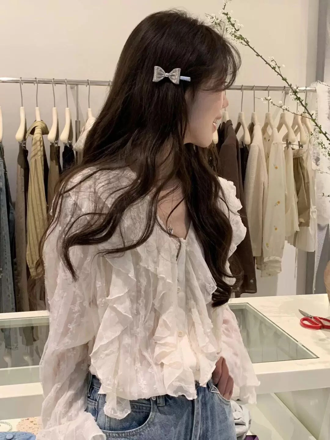 现货秒发~韩国2025春夏款女甜美重工蕾丝刺绣荷叶边小衫衬衫