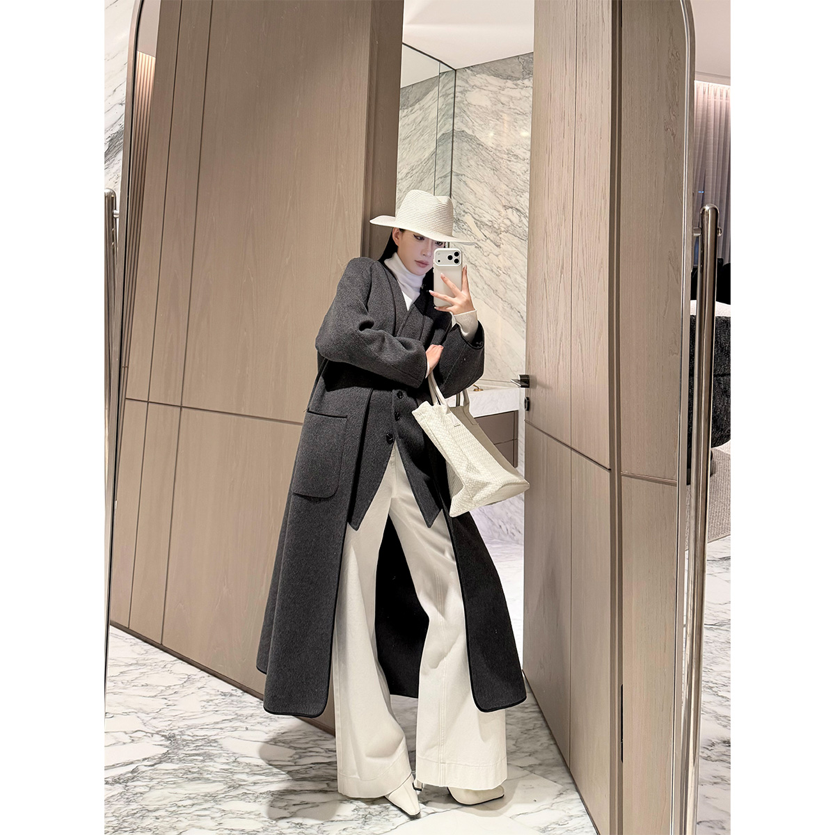 PAPERLLL辛间 智性叠穿老钱风质感羊绒长款大衣V领马甲女秋冬套装