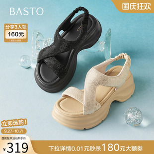 水鉆厚底增高涼鞋 百思圖2025夏季 商場(chǎng)新款 時(shí)尚 BP731BL5 女休閑涼鞋