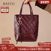 菱格气质水桶包时尚 百思图2025冬季 商场新款 复古通勤女包TY083DX5