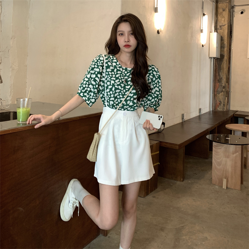 Real price Korean vintage floral foam sleeve shirt + backpack Suit Shorts