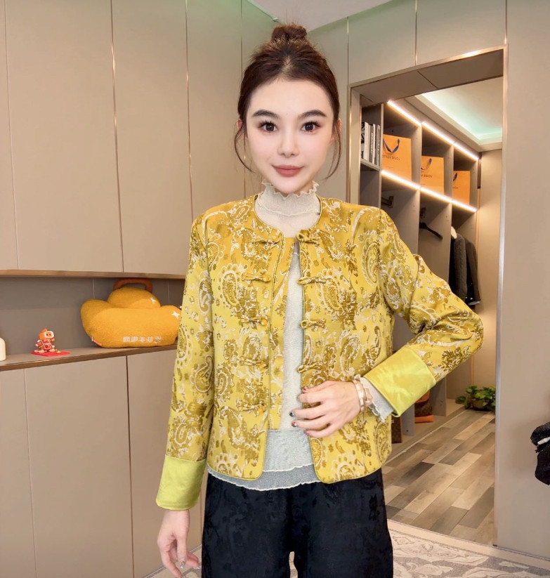 超火减龄新中式外套女款春季2026新款小众不撞款国风高端早春上衣