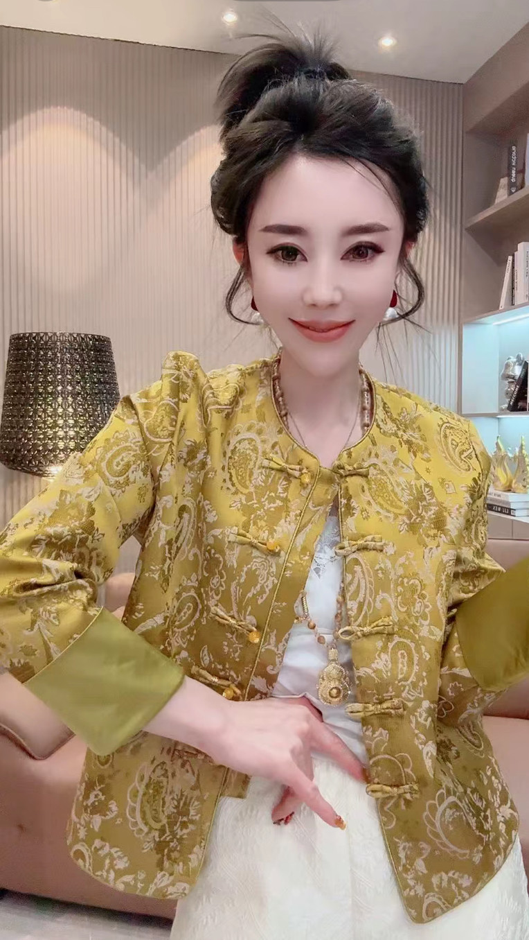 超火减龄新中式外套女款春季2026新款小众不撞款国风高端早春上衣