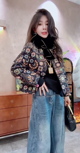 新中式国风真丝重工刺绣亮片宽松短外套女2025春秋复古民族风上衣