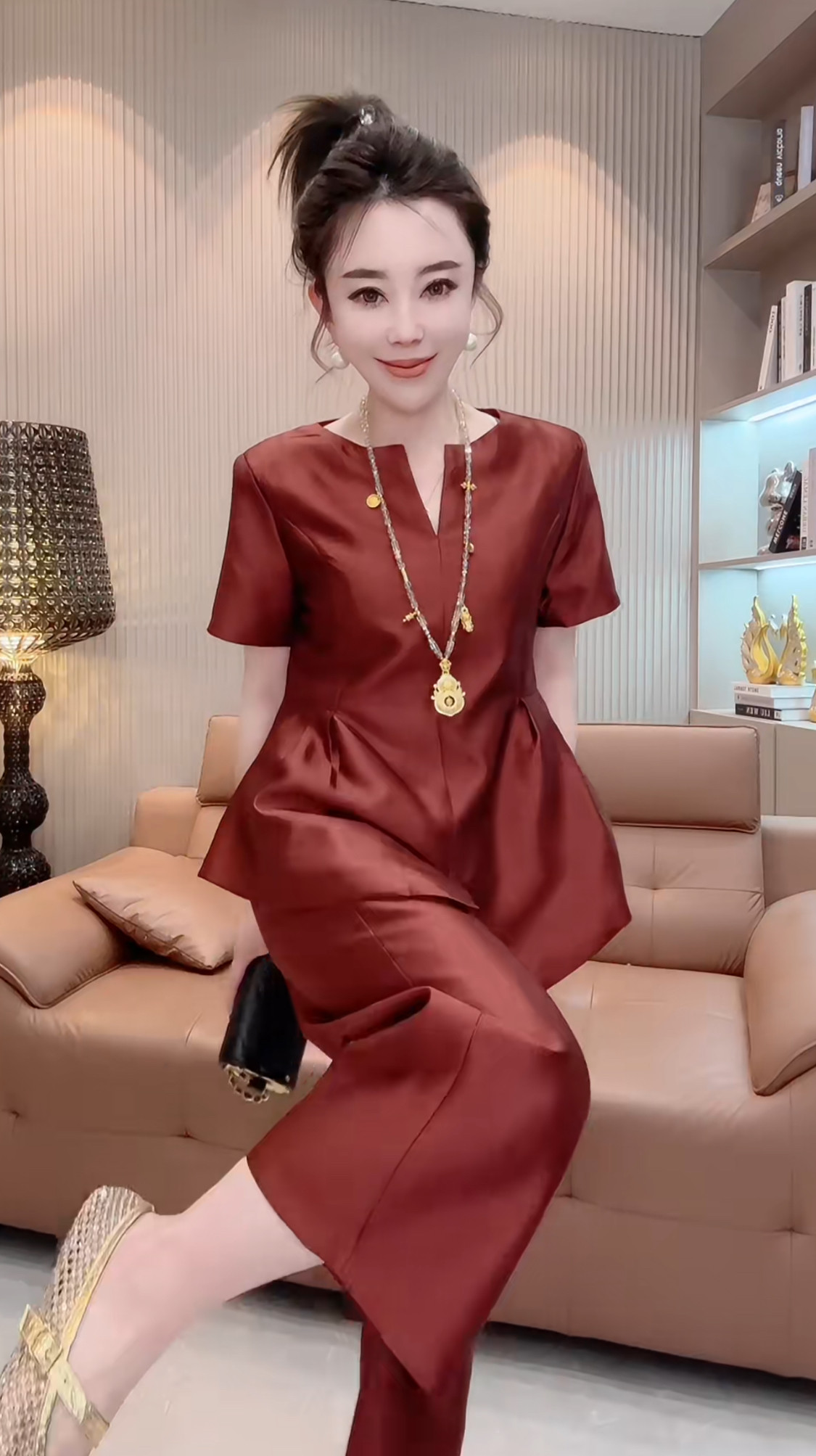 欧货时尚丝毛短袖散摆开叉遮肉小衫上衣九分阔腿裤套装女2026春夏