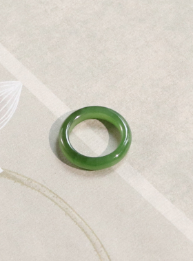 和田玉14号碧玉绿色戒指