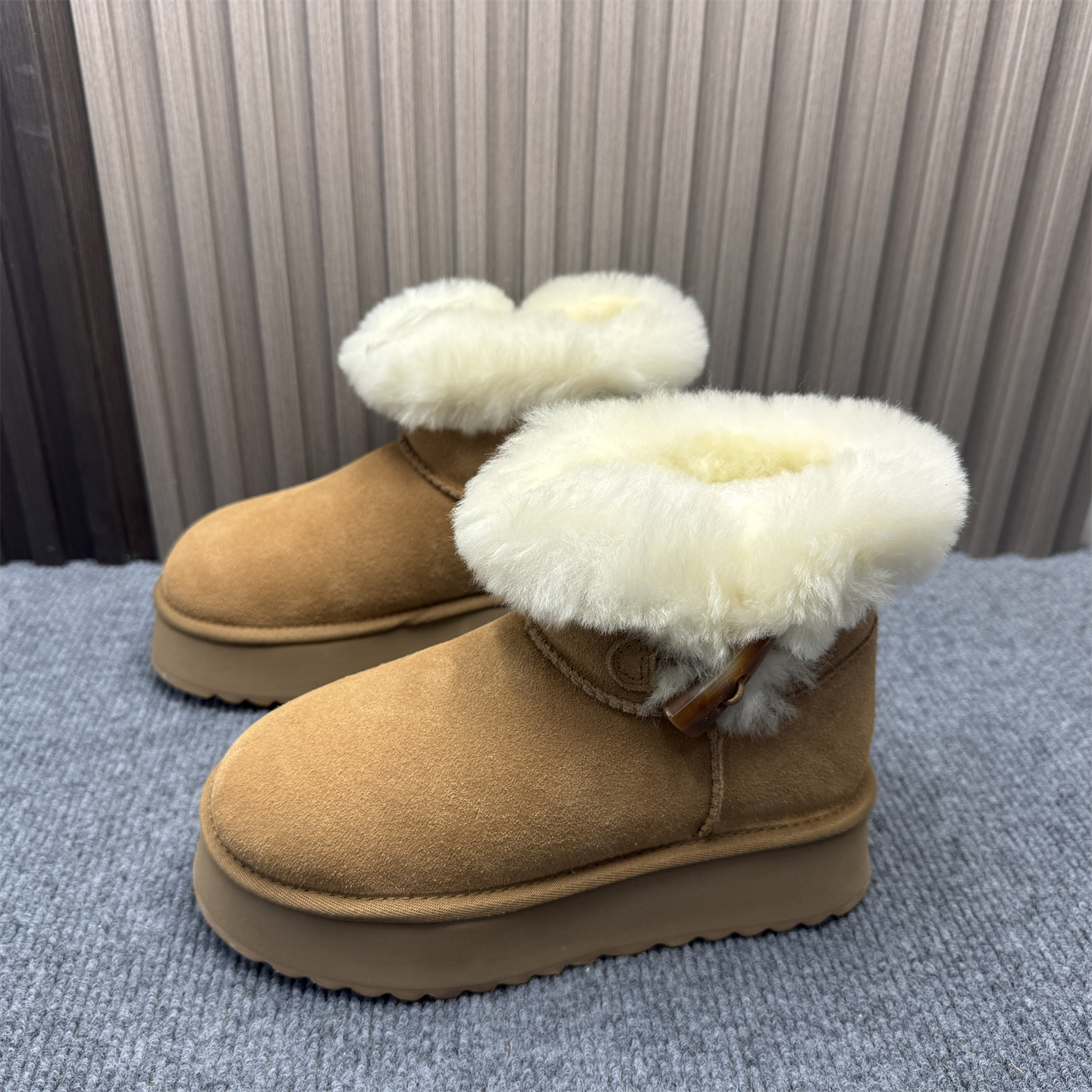 羊皮毛一体雪地靴女2025冬季新款牛皮加厚保暖厚底全羊毛东北棉鞋