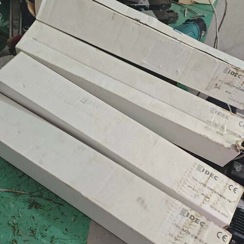 照明灯LF2B-C3P-BTHWW2-1MLF2B-C3P-BTHWW2-2MLF2B-C3P-BTHWW2-3M