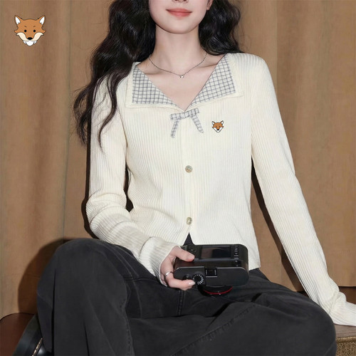 April Fox英国 小狐狸杏色V领长袖T恤女秋2026新款格子拼接正肩上