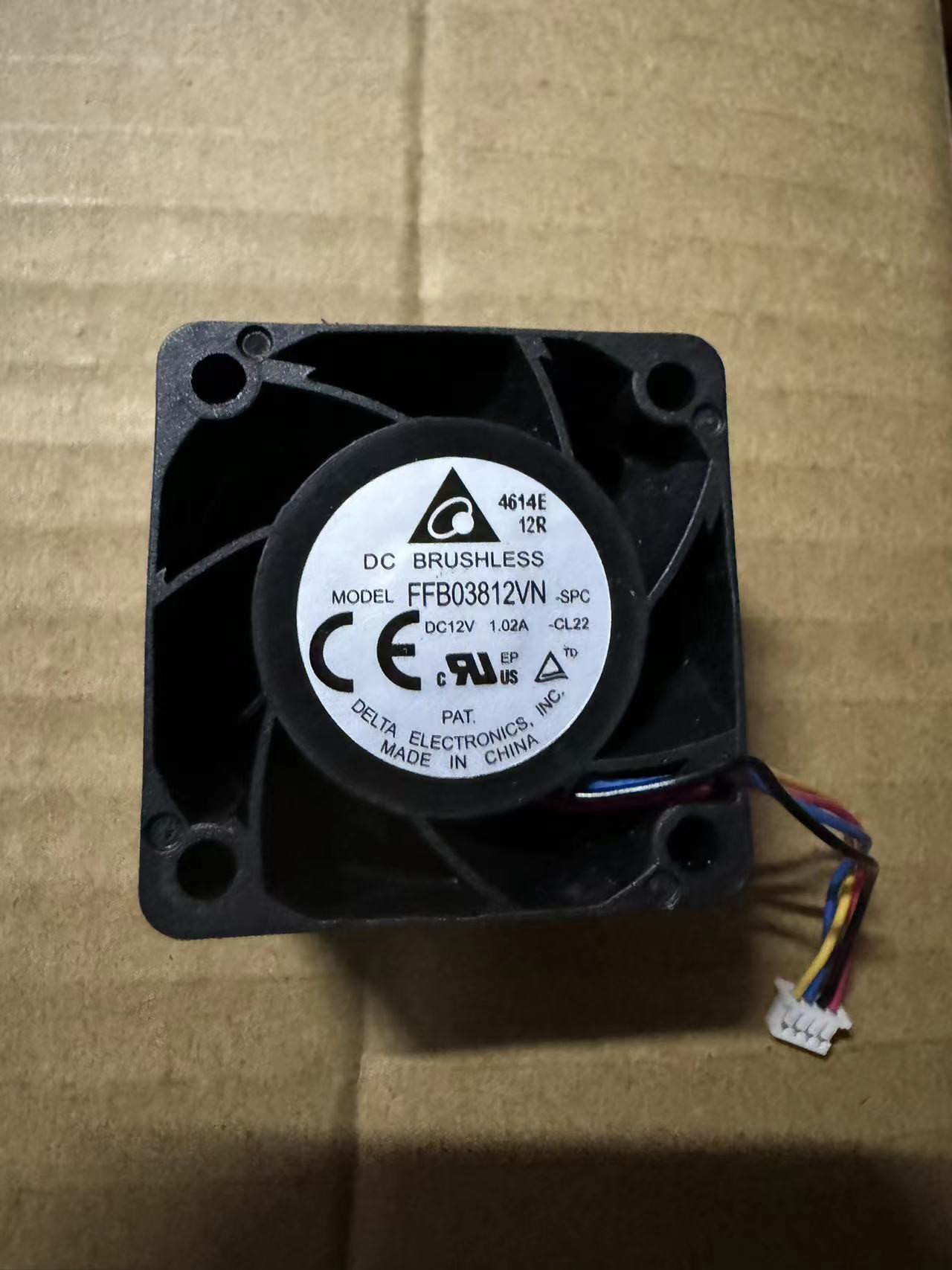 FFB03812VN 12V 1.02A 3828 3.8cm PWM服务器风扇