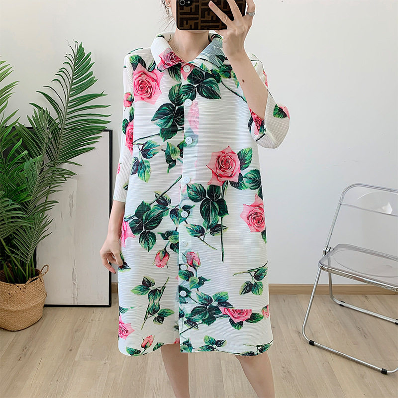 褶皱白色开衫连衣裙春季新款玫瑰花翻领外套显瘦洋气外单女优质日