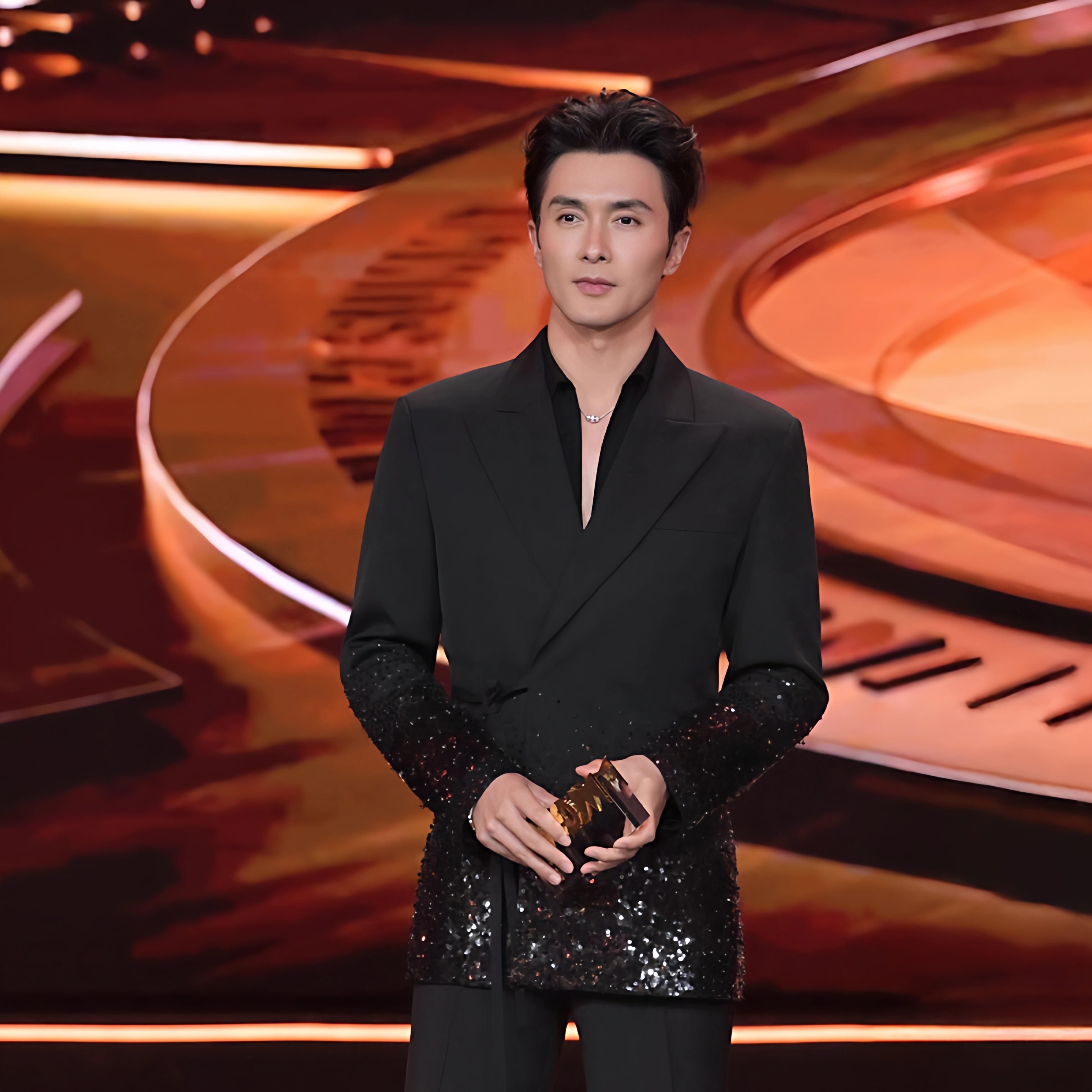 明星同款黑色手工亮片西装外套男士修身帅气高级感垫肩西服套装潮,男装,休闲西服,淘宝优惠券,粉丝福利购,淘宝优惠卷