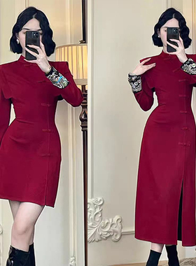 圣诞新年订婚连衣裙新中式国风立领红色盘扣刺绣女敬酒旗袍礼服裙