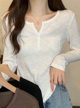 纯欲风v领系扣螺纹冰丝长袖t恤女白色夏季新款韩版修身不规则上衣
