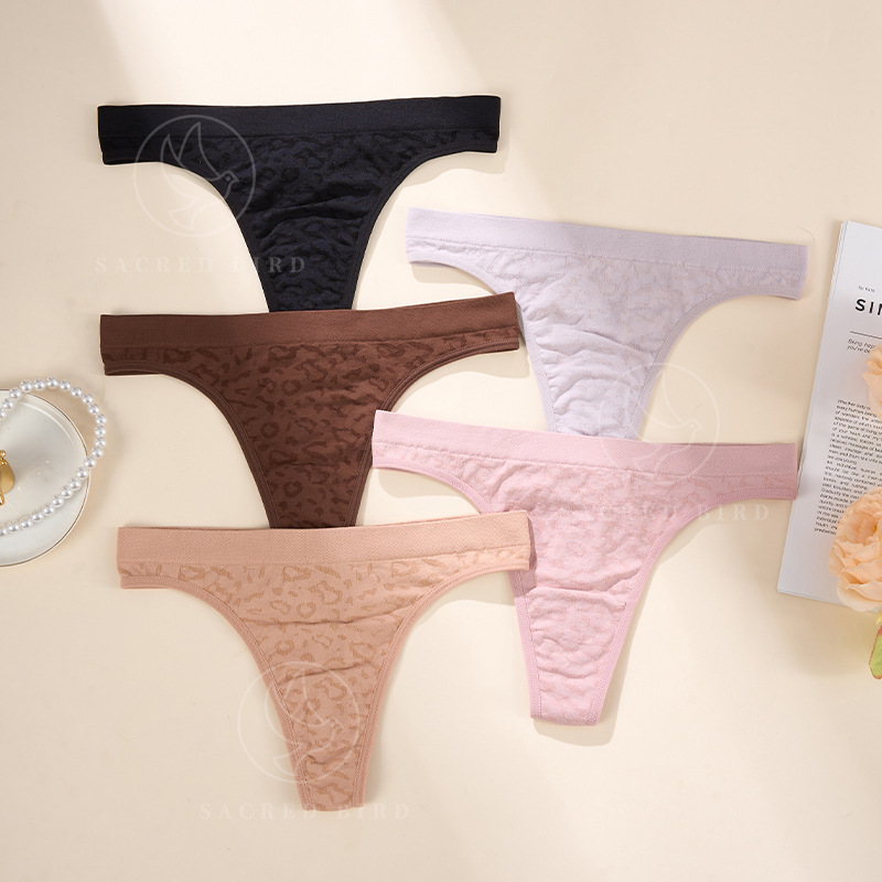性感豹纹印花无缝亲肤薄款透气健身丁字裤 低腰T型女士纯棉裆内裤