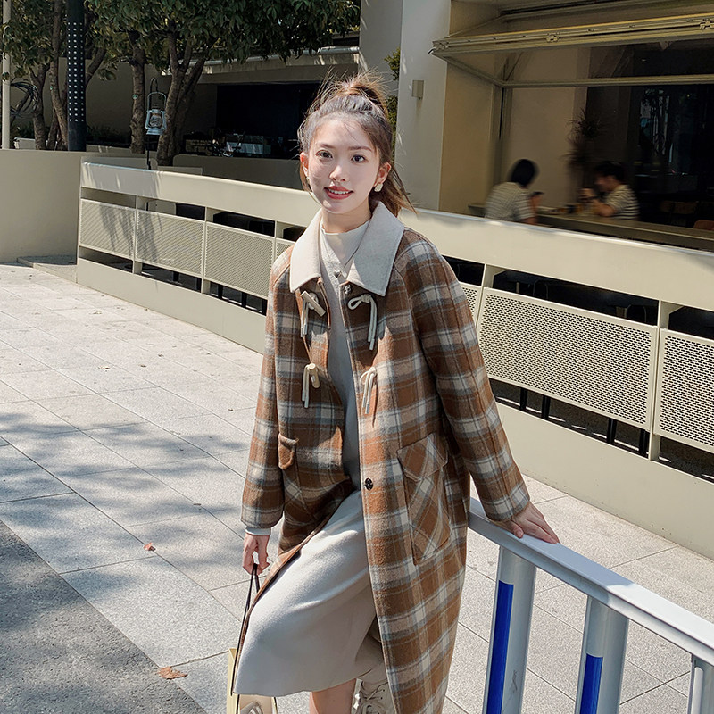 现货已卖爆加棉格子毛呢外套牛角扣大衣22329P175控268，女装毛呢外套，艾青服饰