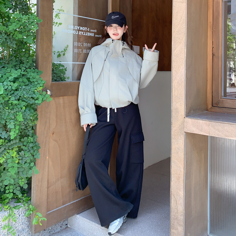 浅灰色韩系抽绳连帽工装短外套女2025秋季设计感减龄宽松休闲外套,女装短外套,艾青服饰