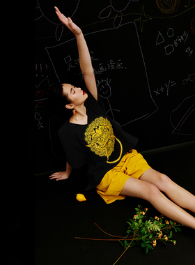 此岸歌声*原创设计店-门神上衣和黄色中裤  深情与无情