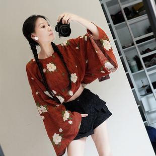 一个雨浸 暗红底米白花朵宽松短衫 地址 原创设计店 此岸歌声