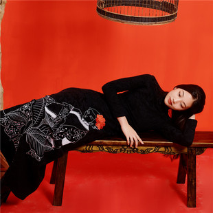 此岸歌声*仕女图黑色长旗袍 东京梦华录（限期七折）（售完即止）