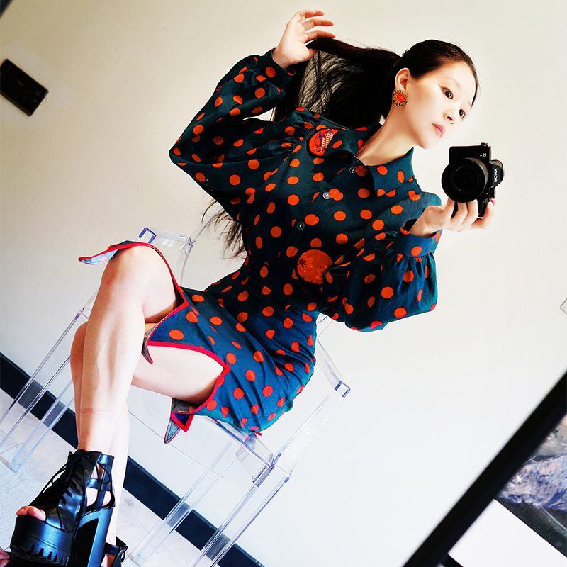 此岸歌声浮夸大衬衣水玉绣花