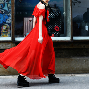 此岸歌声*原创设计店-红色树皮绉松桃绣吊带裙 颠张狂素