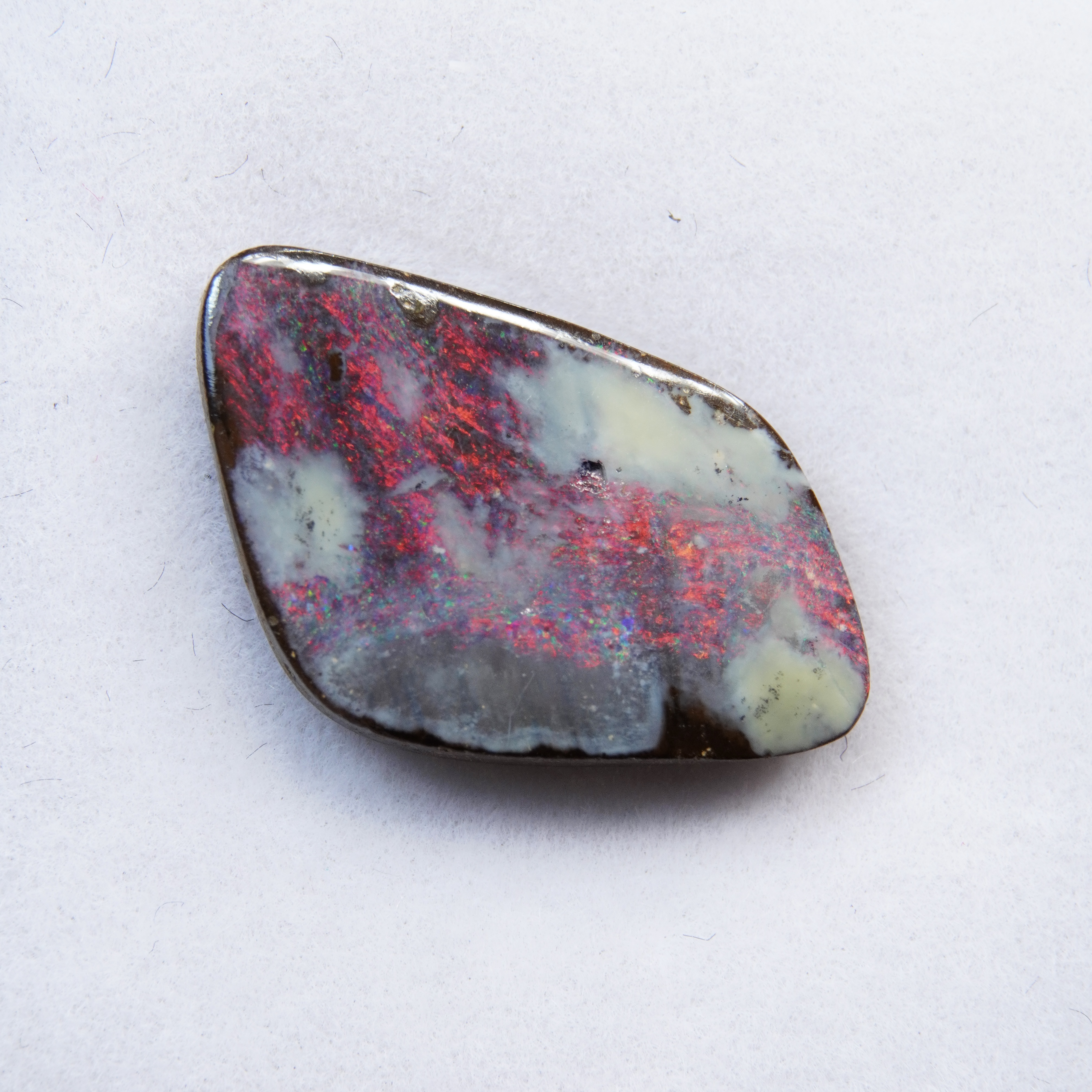 澳大利亚铁欧泊吊坠戒指耳钉手链裸石