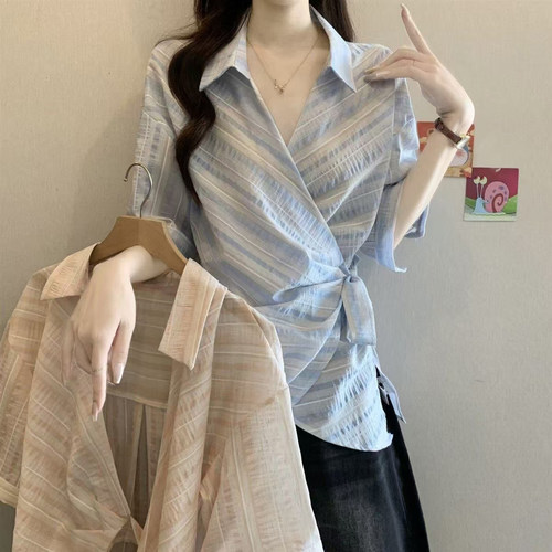 胖mm大码300斤法式高级感条纹V领短袖衬衫女夏收腰不对称洋气上衣