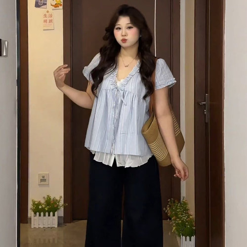 胖mm特大码300斤法式条纹短袖衬衫女夏季设计感木耳边假两件上衣