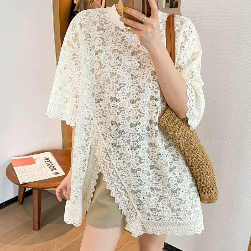 胖mm特大码300斤设计感镂空蕾丝短袖t恤女夏宽松显瘦开叉罩衫上衣