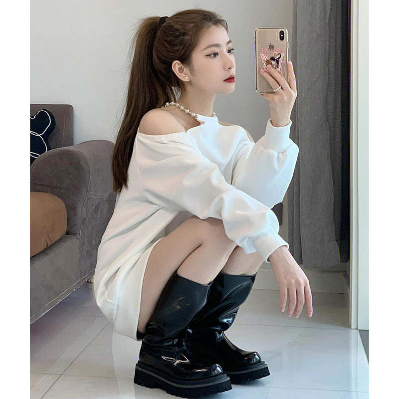 胖mm特大码2-300斤挂脖露肩卫衣女春秋休闲慵懒风宽松中长款上衣