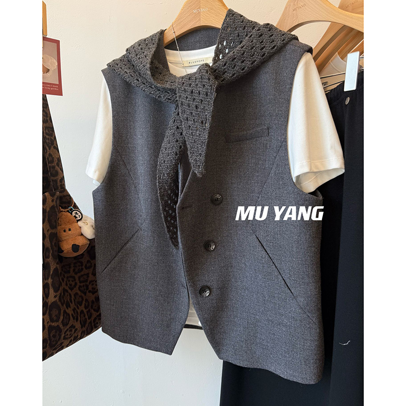 胖mm特大码250斤羊毛披肩穿搭马甲女春秋简约高级感西装外套马夹