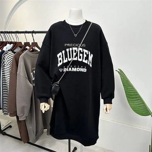 胖mm特大码300斤美式字母刺绣加绒卫衣长裙女秋冬宽松百搭连衣裙