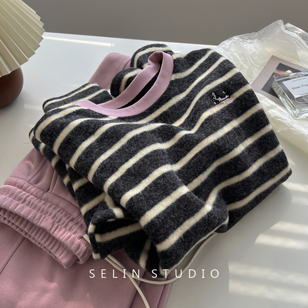 胖mm特大码2-300斤撞色领口条纹磨毛德绒长袖T恤女秋冬保暖打底衫