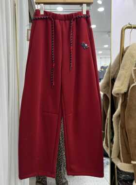 胖mm大码300斤小马刺绣加绒保暖卫裤女秋冬本命年红色休闲阔腿裤