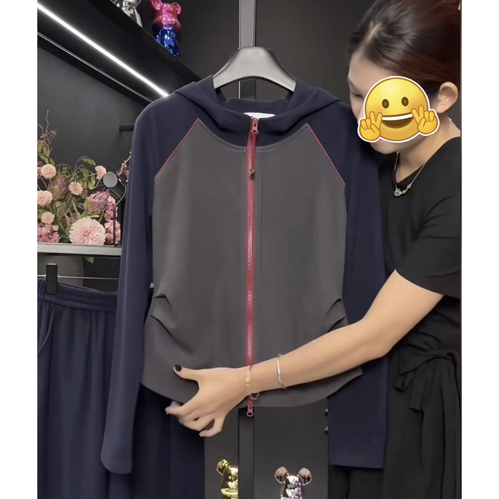 胖MM特大码300斤时尚连帽插肩袖拉链拼色卫衣女春秋韩版拉链外套