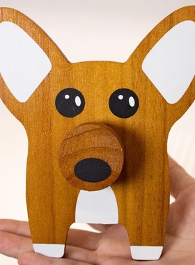 创意设计桌面摆件多功能书桌装饰可做支架治愈柯基图案实木摆件