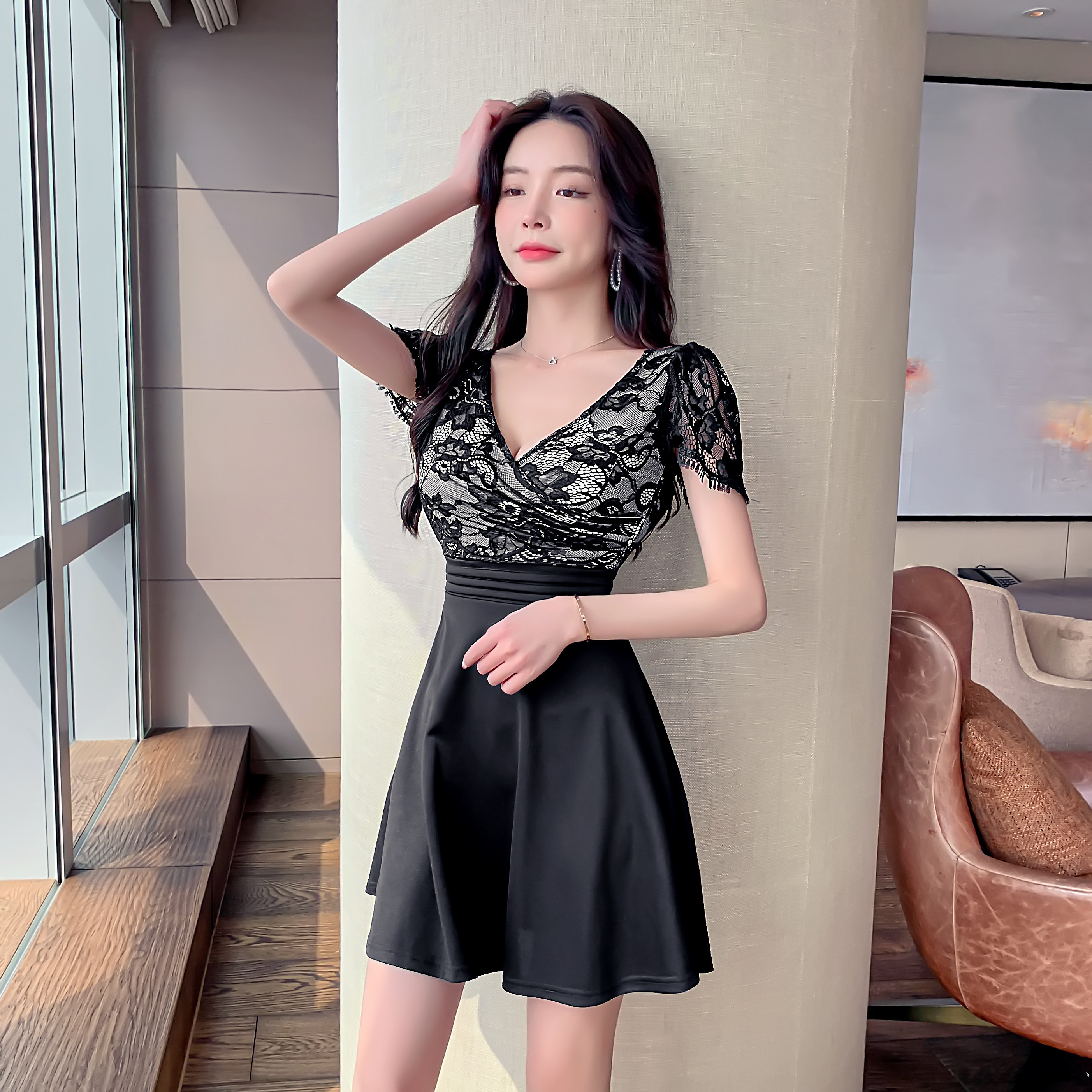 性感v领低胸大摆连衣裙蕾丝短袖夜场工作服