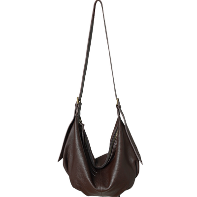 自由漫步单肩斜挎饺子包真皮时尚