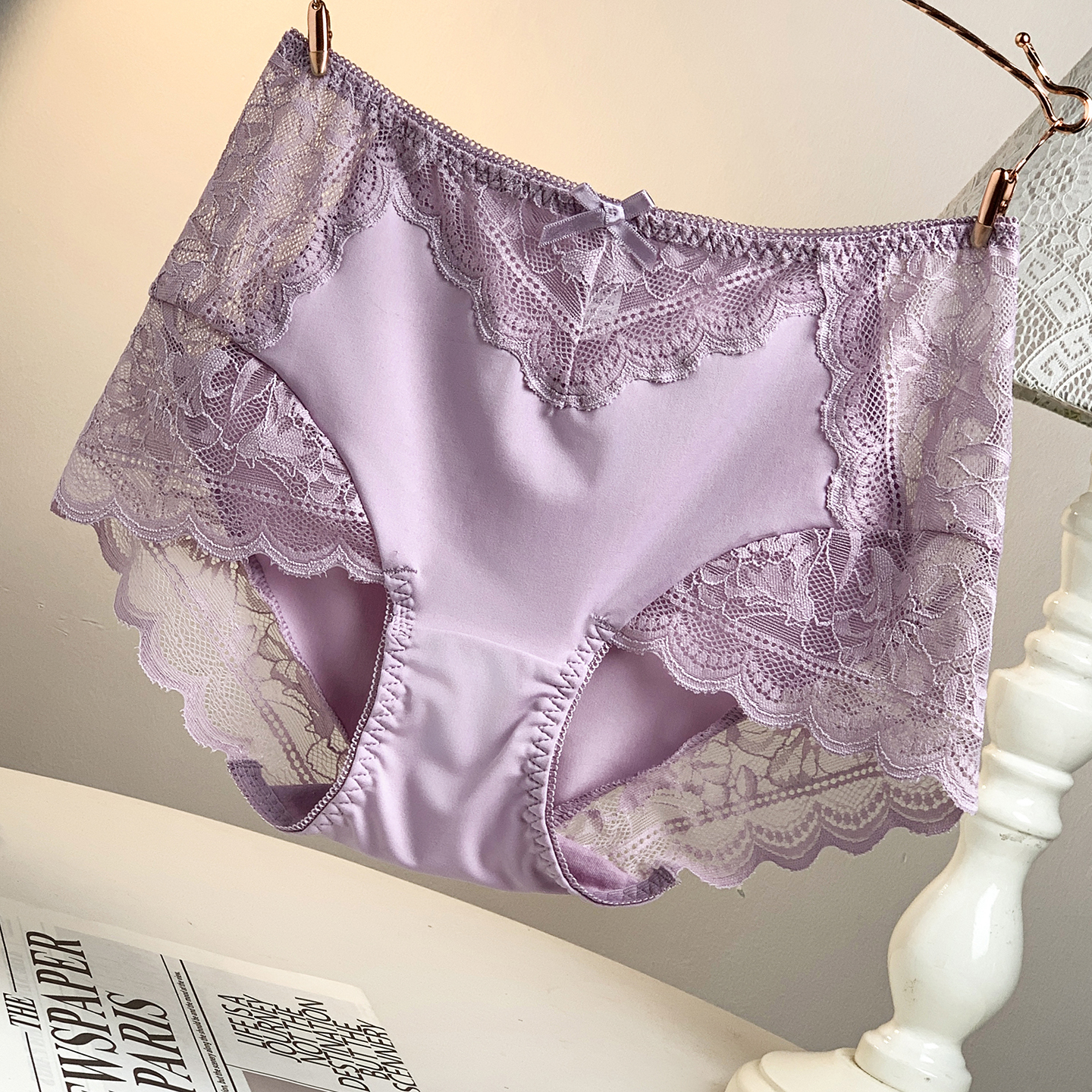 新款内裤女牛奶丝中高腰蕾丝性感